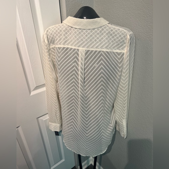 NEW with tags APT. 9 sheer white blouse XL, NWT - Picture 4 of 8